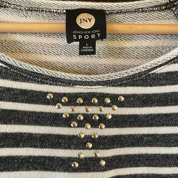 Jones New York sport women’s blouse size Large in good condition smoke free home - Picture 5 of 11
